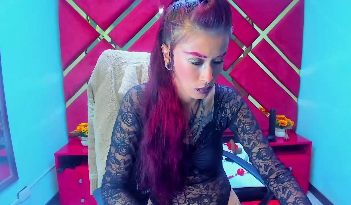 kattalella_luck latina 11/27/2025
