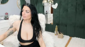 Elisabaxter mommy 11-27-2025