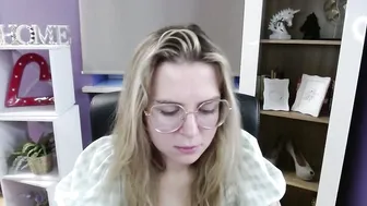 Blackrosezoey cuckold (11-27-2025)