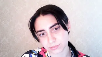 Cute_strawberry_ video cam 27-Nov-2025