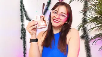 carol_miss2 27 November 2025 glasses