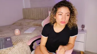 Nicolblossom_ milf nude chat