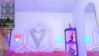 Tiny_vixen_ (11/27/2025)