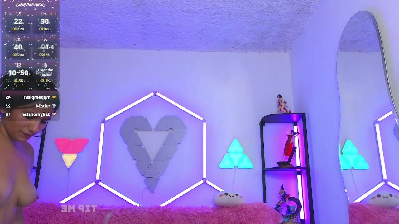 Tiny_vixen_ (11/27/2025)