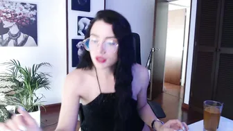 divineisis smalltits sex cam