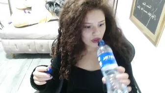 Velvet_moon_v posing on cam 27-Nov-25