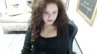 Velvet_moon_v posing on cam 27-Nov-25