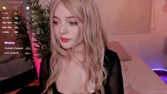 lovely_emma18 webcam video 11-27-2025