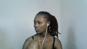 Squirt_godes teengirl live on cam