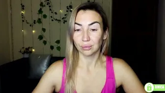 ay_kiss_jully recorded nude video 383359