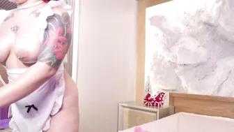 Bella_mush porn video posing on cam