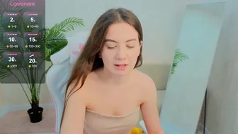 liliacrown bigboobs (11-27-2025)