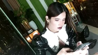 queen_kendalx19 humiliation cam show