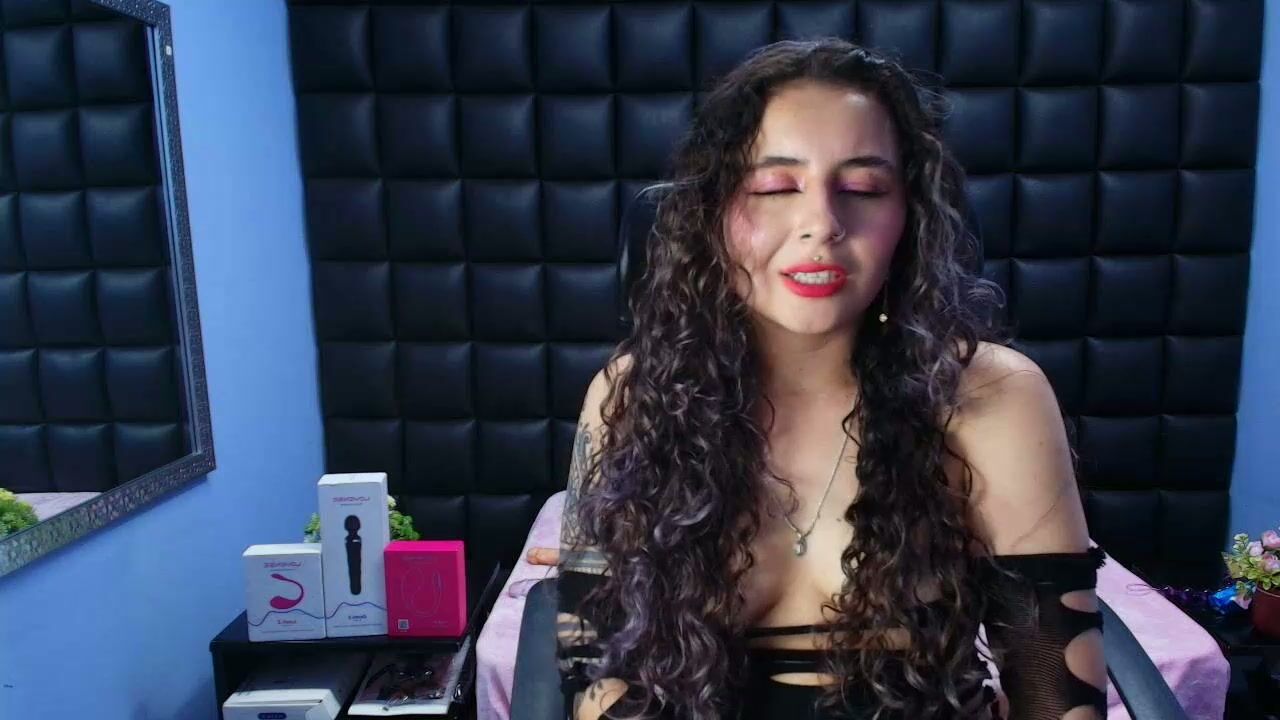tiny_love_ amateur cam show 28-Nov-25