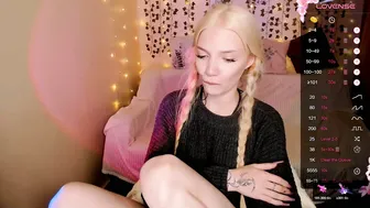 anyataylorr on cam 28-Nov-25