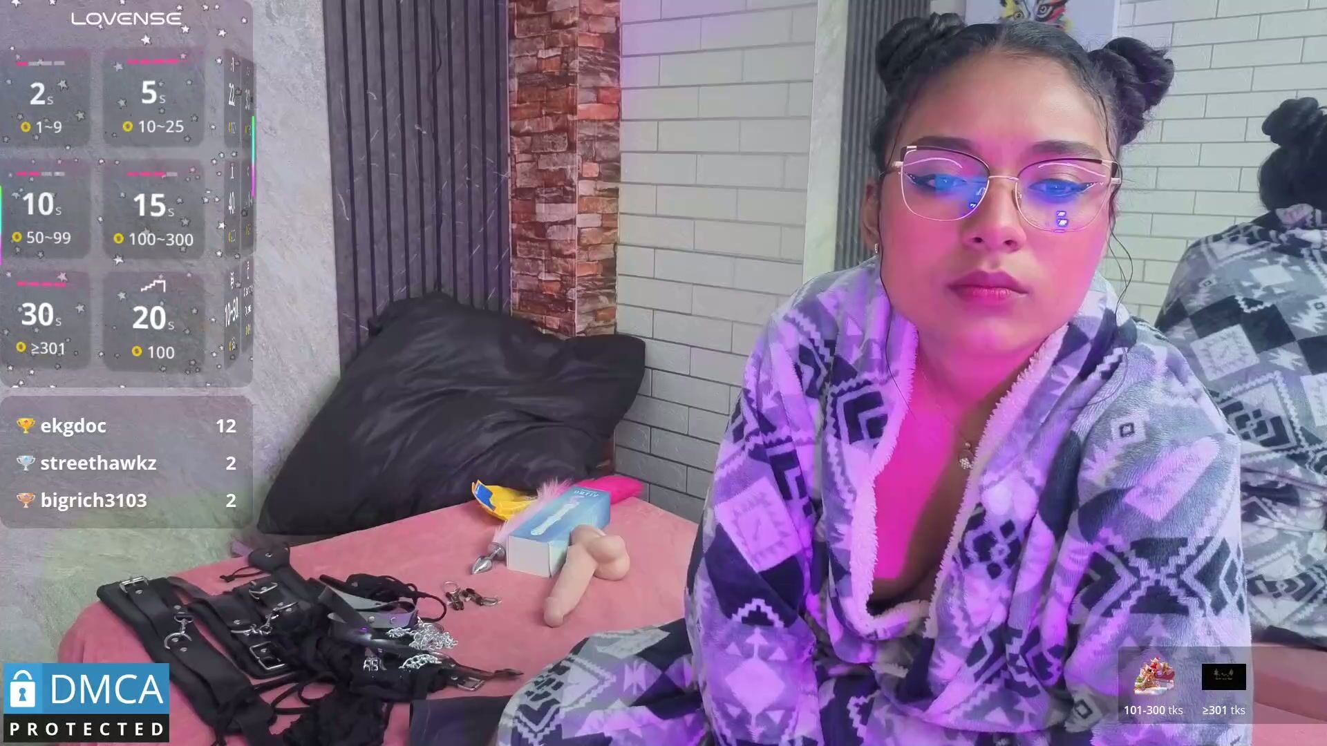 taylorexotic bigass - (11/28/2025)