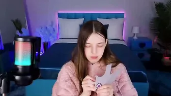 Lilibakery bigtits (11-28-2025)