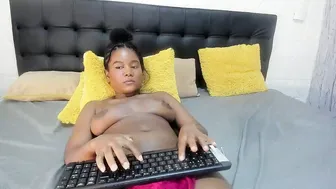 sashhalux22 squirt sex cam chat