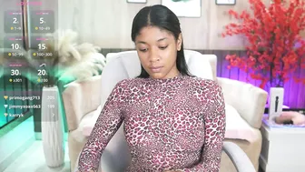 Electraajones cam nude - (11-28-2025)