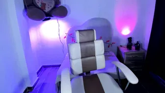 pretti_scarlett porn cam chat 28-Nov-2025