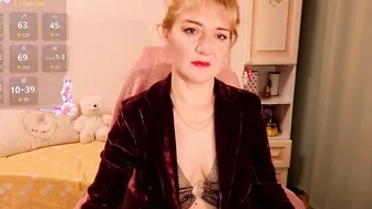 elviraforyou chat xxx porn chat