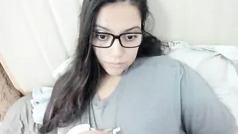laracamille cam show 11-28-2025