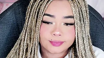 conny_curly ebony cam girl