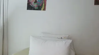 Princess_ofyourdreams posing on webcam 11/28/2025