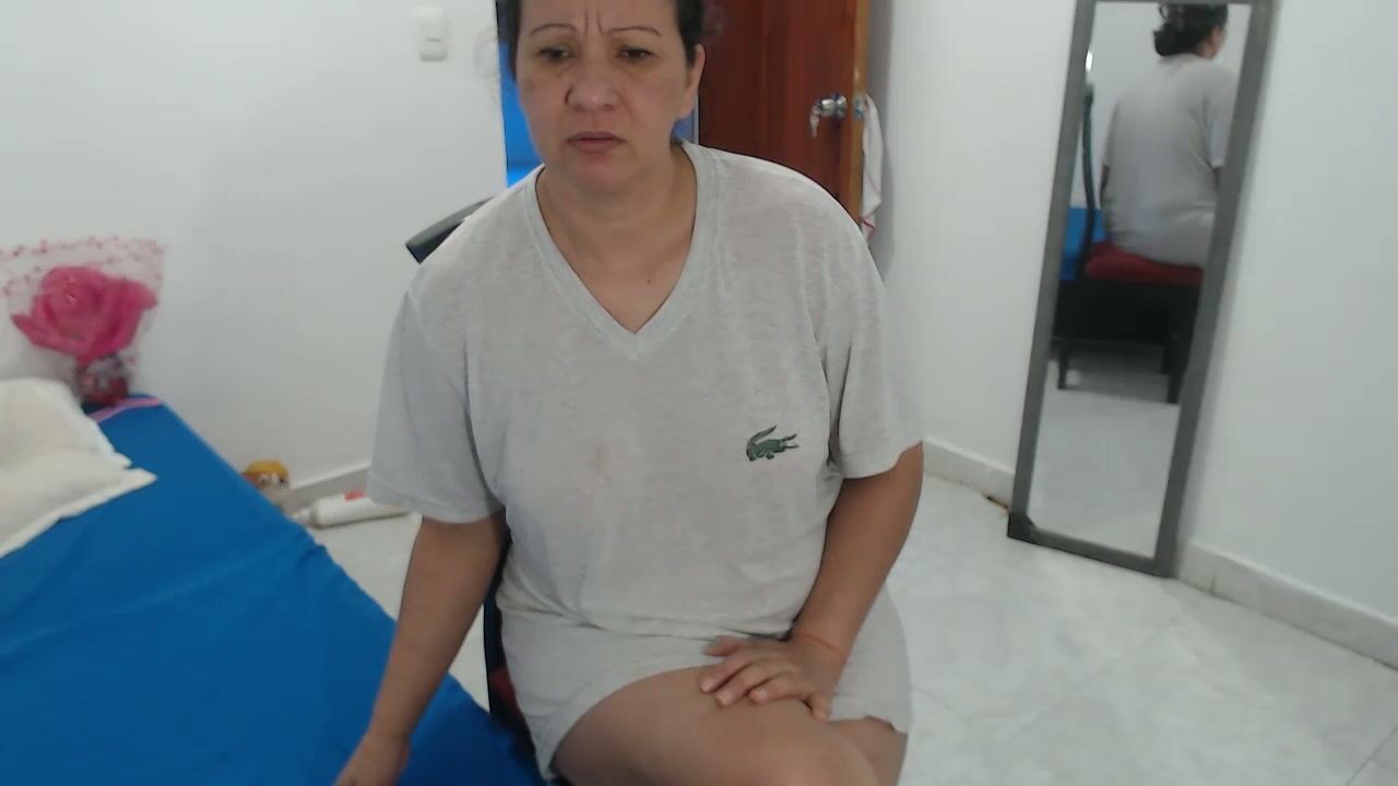 laura_foxx2379 free cam show 28 November 2025