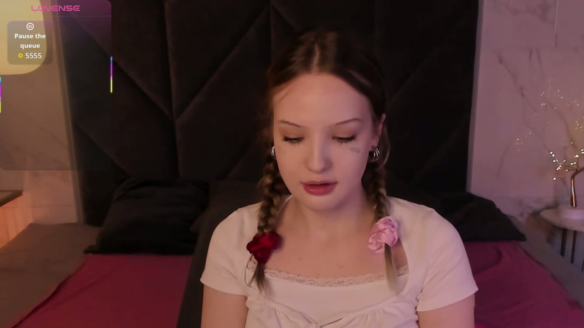 Emmazing_ shy - (11/28/2025)
