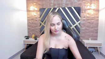 Emmaa_white_ sex chat cam 11-28-2025