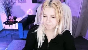 diaangell 29-Nov-25 naked on cam