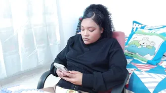 Latin_rihanna_j amateur webcam video (11/29/2025)