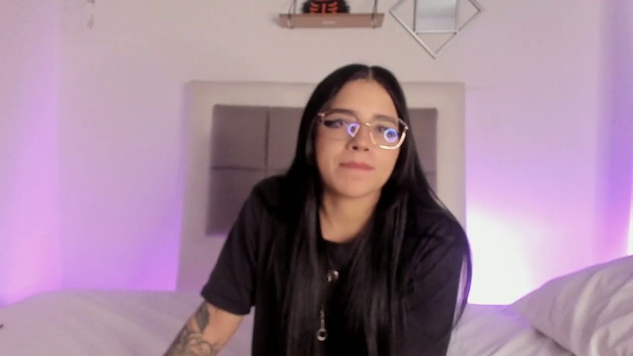 Aliice_walker_ video cam porn 27-May-2025