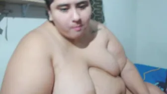 Big_small_horny live on cam webcam show