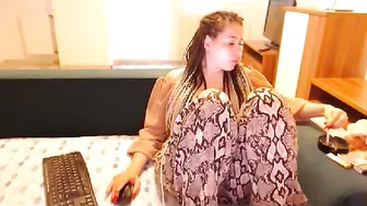 prettyjulliette chat porn video 28 May 2025