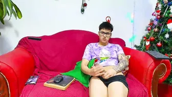 Kiindred_ naked on cam (11/29/2025)