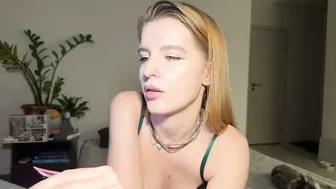 nura_foxx skinny naked