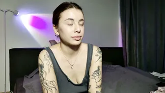 Lucyrait webcam porn video 11-29-2025