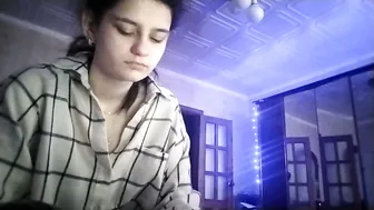 elindente young cam girl chat