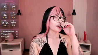 asami_chieko_ tattoo posing on webcam