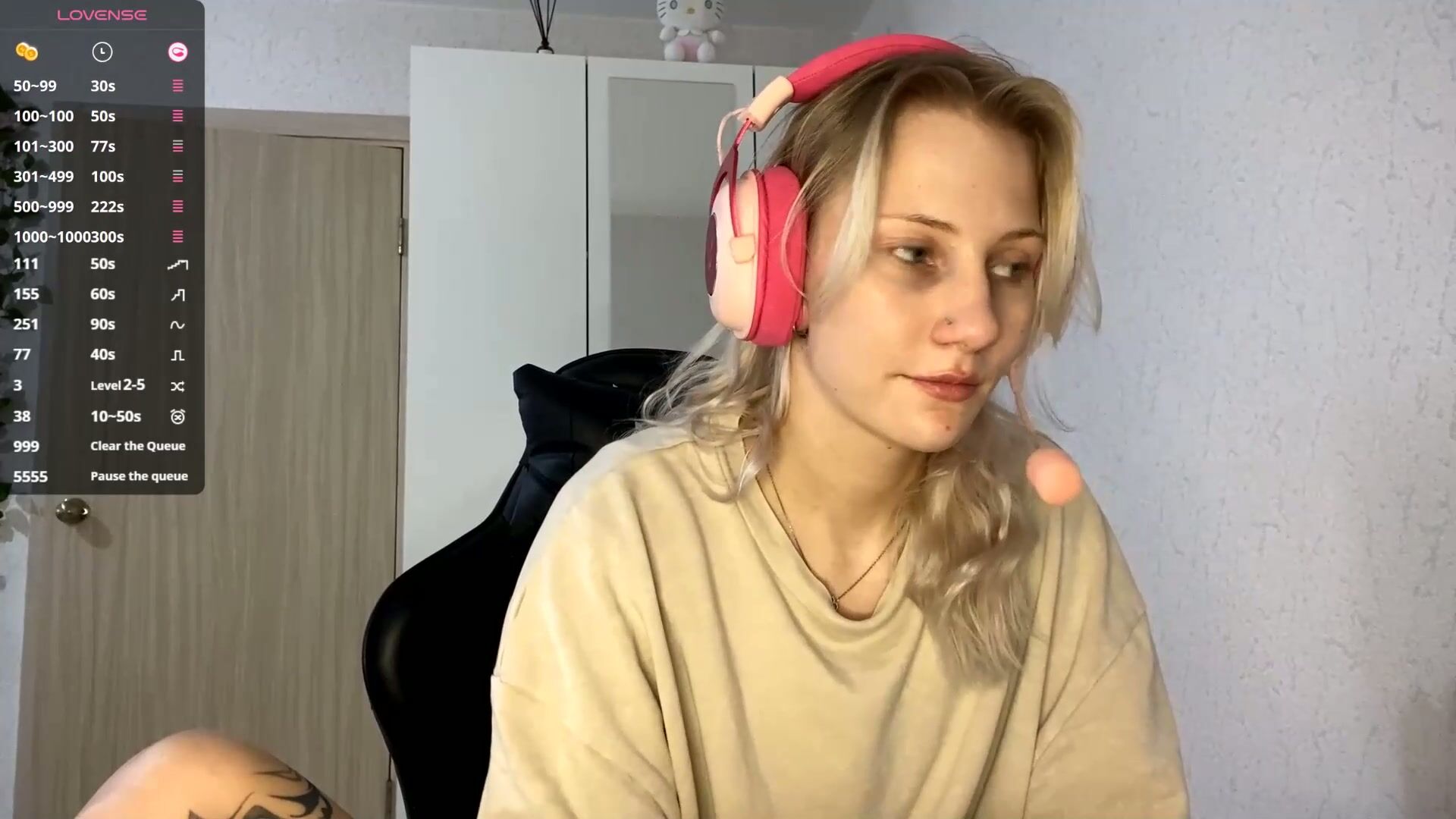 Foxysable shy - 11/29/2025