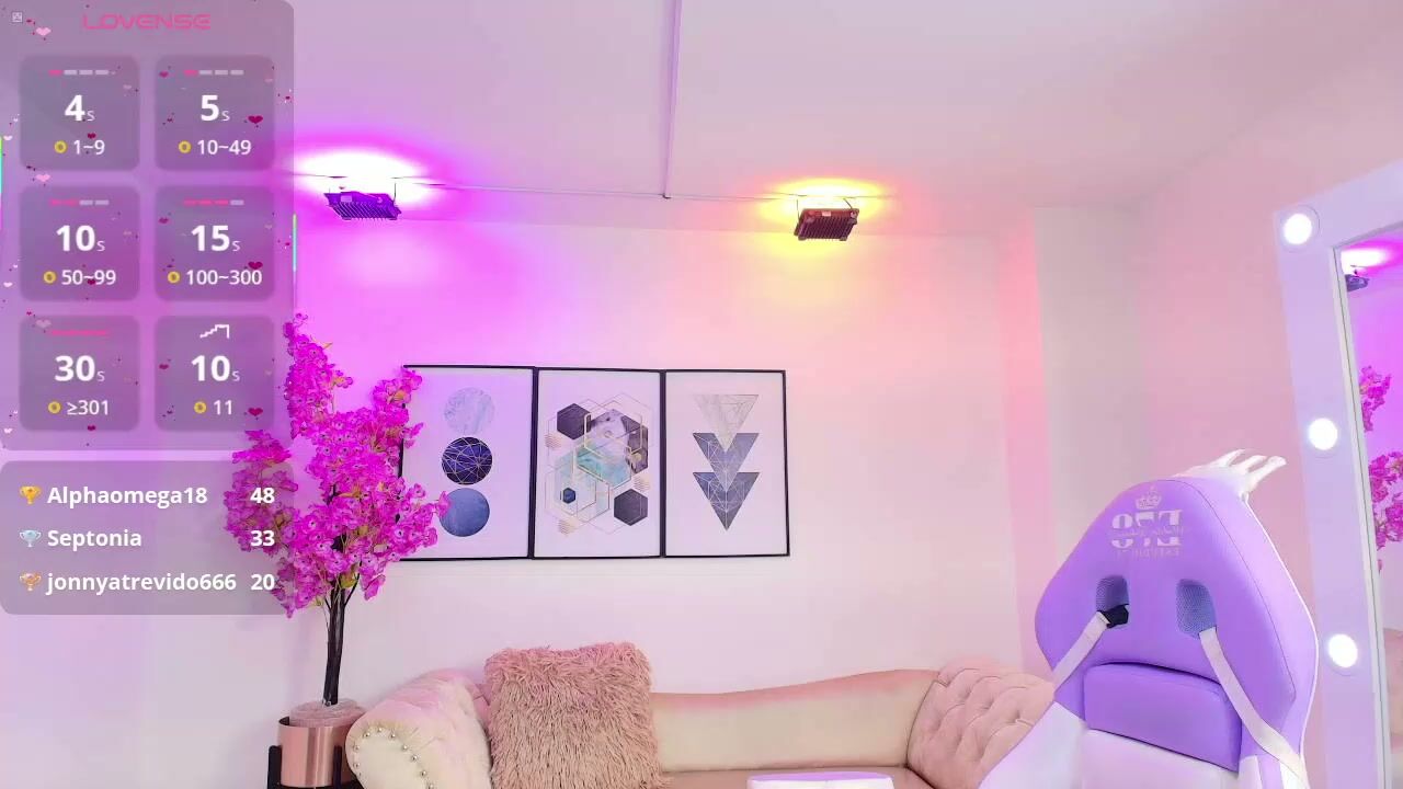 Tamara_slimx lesbian 11/28/2025