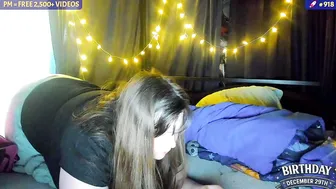 Molly_moons posing on webcam 29-Nov-25