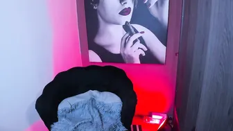 Queenofhaze cfnm cam show