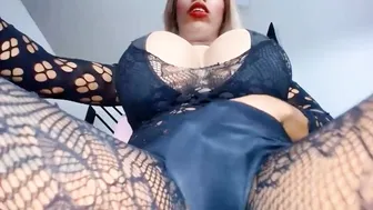 valentinabigcock23 posing on webcam 30-Nov-2025