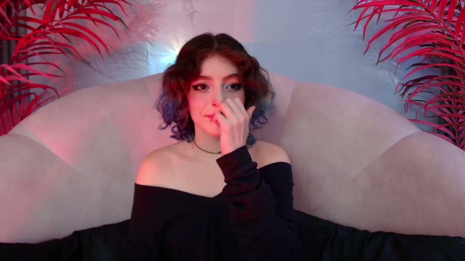 Eva_halsey (11-30-2025)