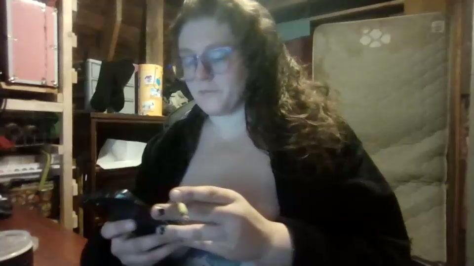 lilbitzzz young webcam chat