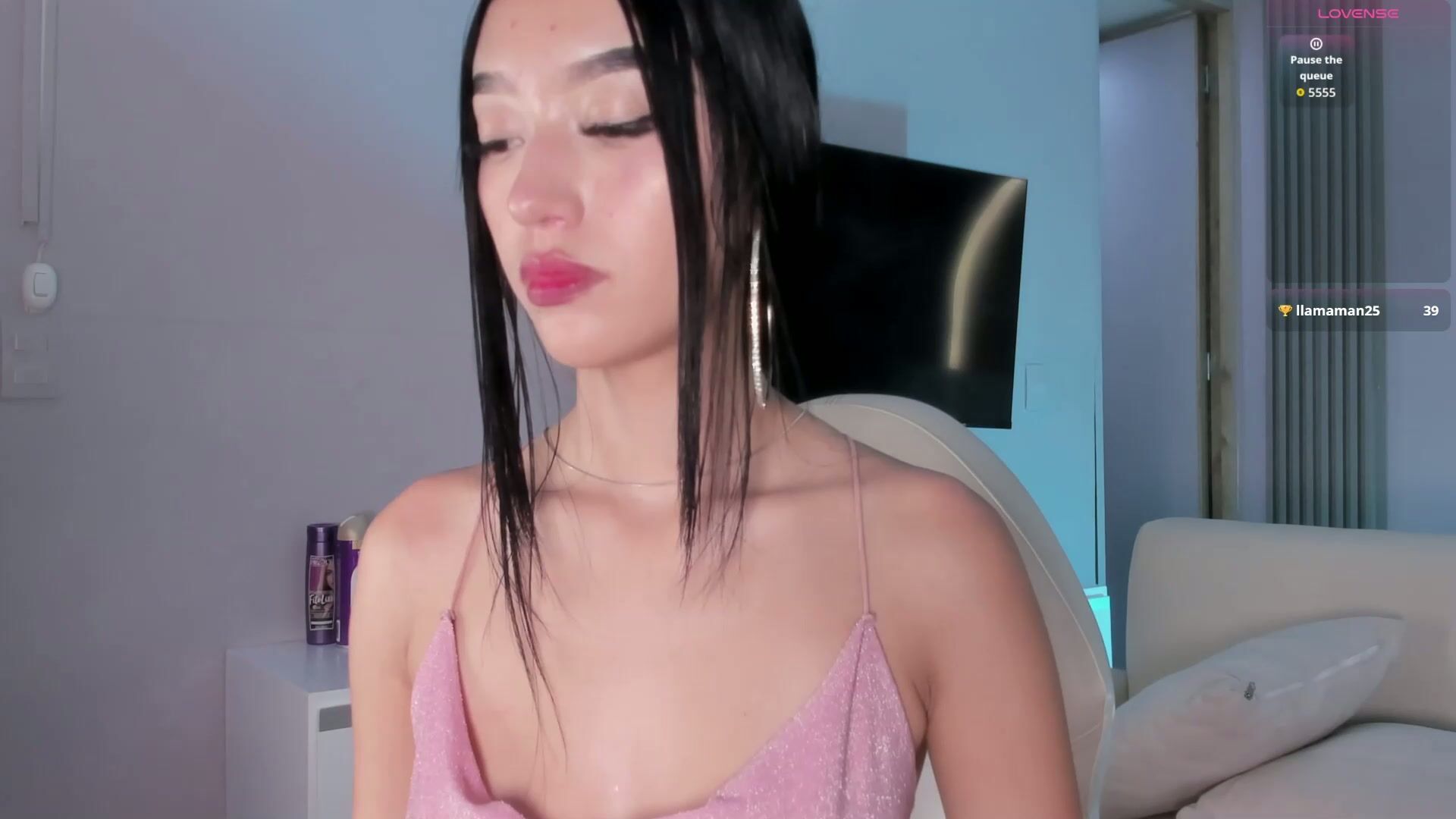 Millieskinny_ 11-30-2025