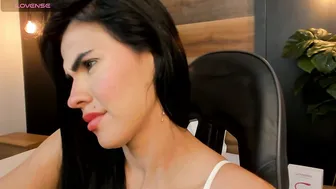 Stephanya_ 11/30/2025 bigboobs